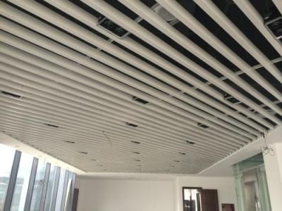 云南集成吊顶材料-云浮铝扣板厂家讲卫生间吊顶的材料有哪些