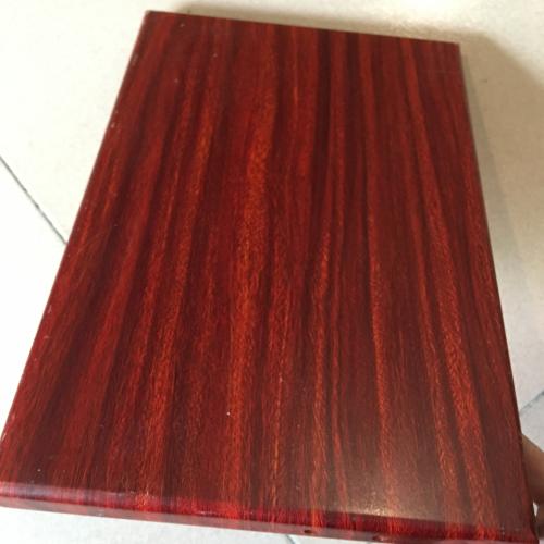 木纹彩铝扣板-木纹面的弧形铝方通产品工艺