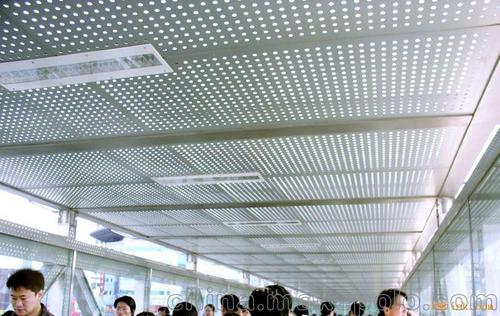 白色铝扣板材料-米白色铝扣板材质-白色铝扣板白色还是乳