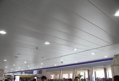 吊顶板铝扣板-阳台吊顶用铝扣板吊顶的优势