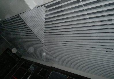 大厅铝扣板吊顶价格-客厅铝扣板吊顶效果怎么样才好看