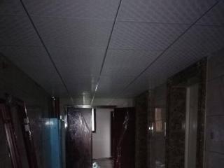 过道铝扣板吊顶-氟碳铝单板装饰售楼中心天花与过道