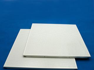 长条铝扣板吊顶材料-阳台吊顶材料怎么选